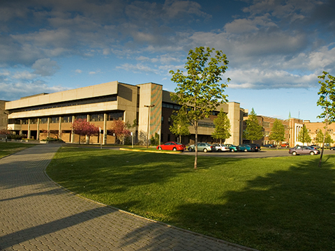 Centre universitaire de Longueuil