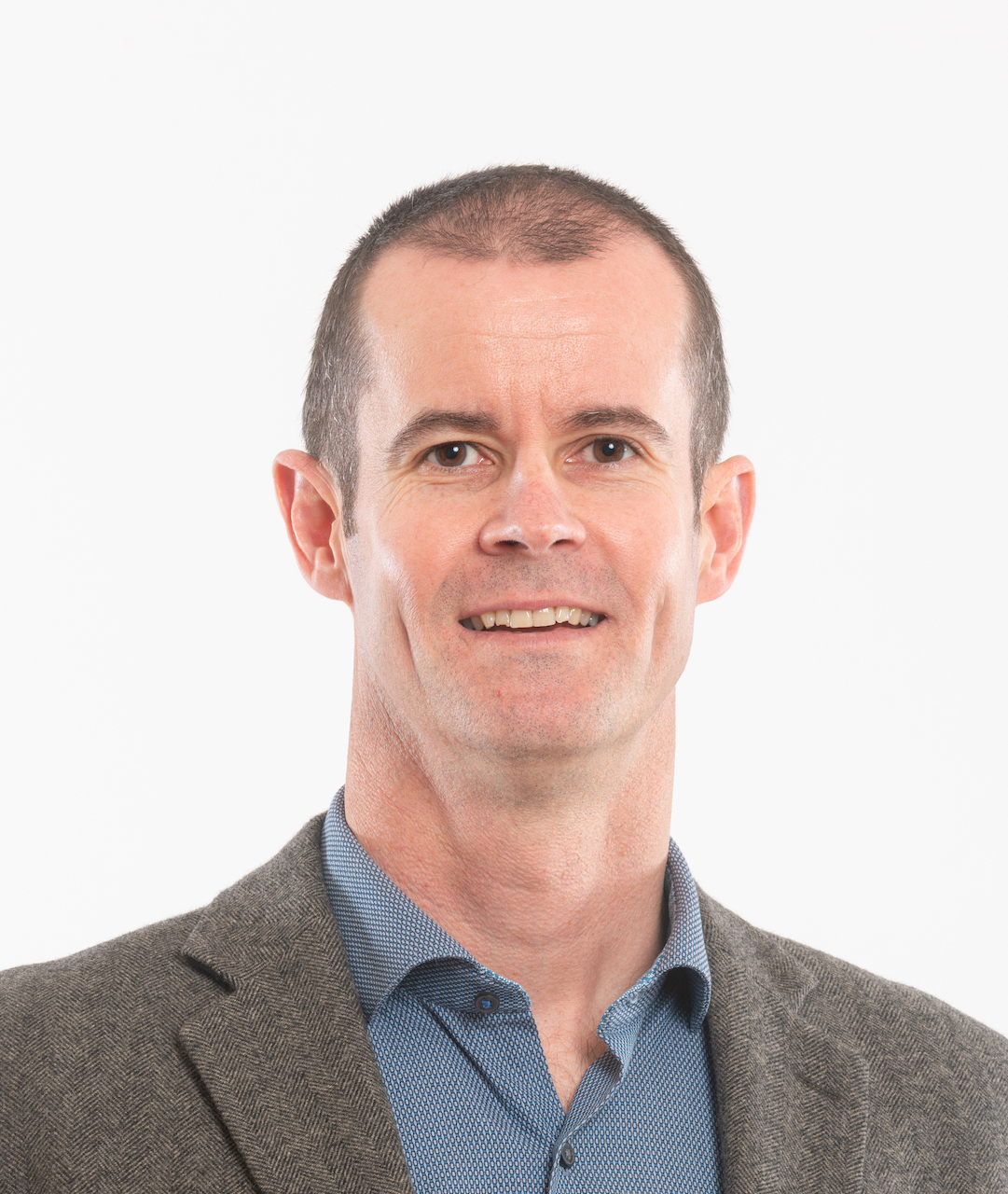 R_Ellis (close) Super reduced size